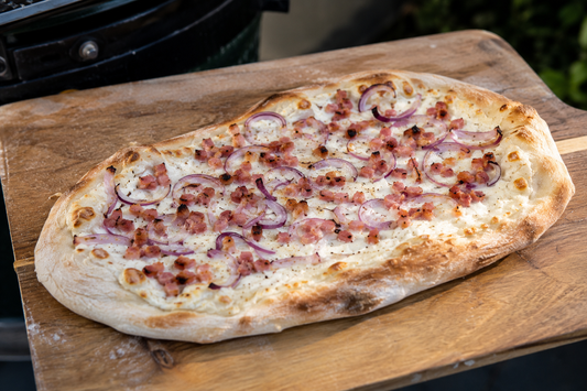 Pinsa Flammkuchen Style