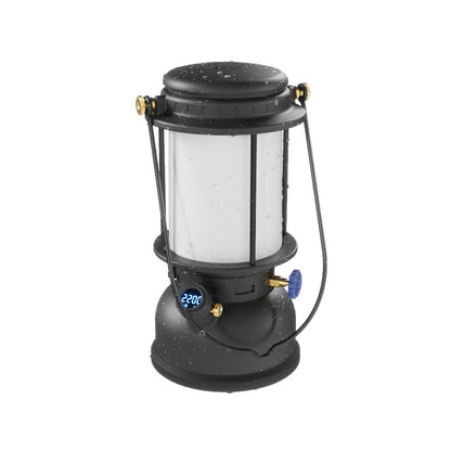 Petromax LM500 LED-Laterne in Schwarz, Frontansicht mit Wassertropfen